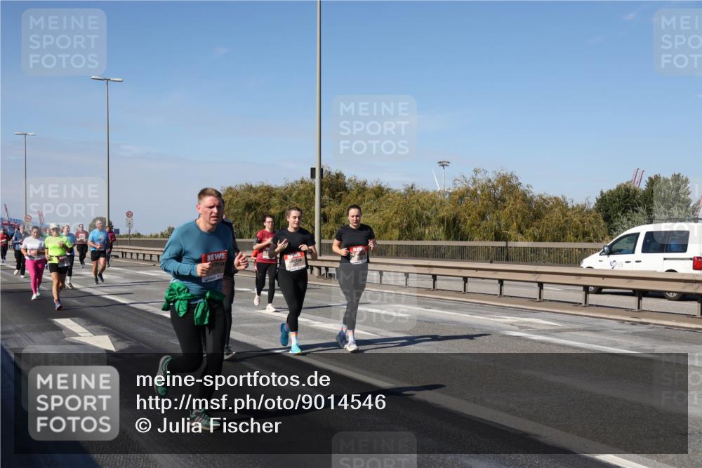 03.10.2025 - Köhlbrandbrückenlauf Julia Fischer http://msf.ph/oto/9014546 03.10.2025 13:10:08 Position 3  meine-sportfotos.de