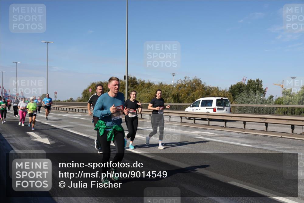 03.10.2025 - Köhlbrandbrückenlauf Julia Fischer http://msf.ph/oto/9014549 03.10.2025 13:10:08 Position 3 6570 meine-sportfotos.de