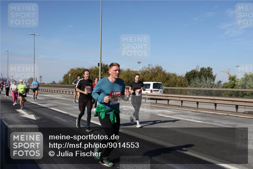 03.10.2025 - Köhlbrandbrückenlauf Julia Fischer http://msf.ph/oto/9014553 03.10.2025 13:10:09 Position 3 6570 meine-sportfotos.de