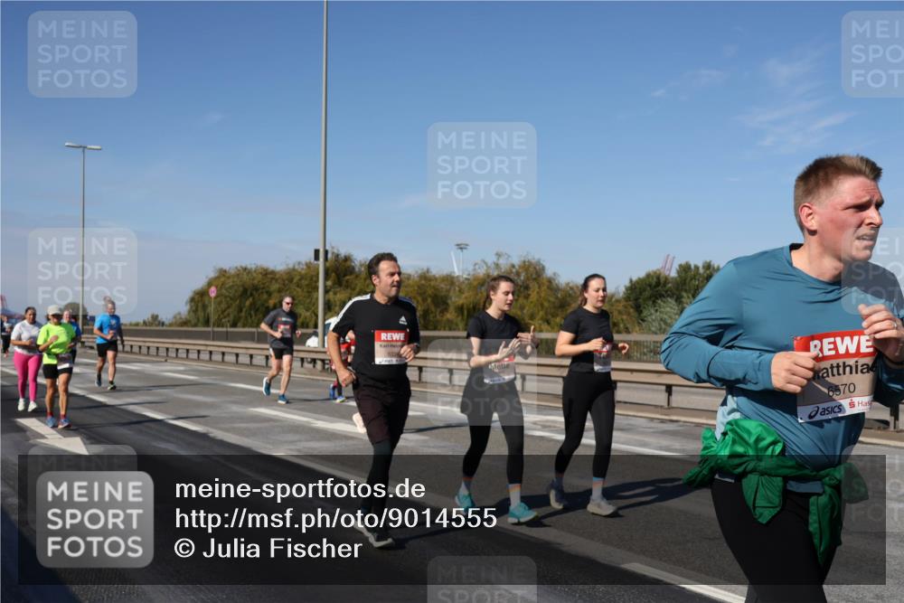 03.10.2025 - Köhlbrandbrückenlauf Julia Fischer http://msf.ph/oto/9014555 03.10.2025 13:10:10 Position 3 6570 meine-sportfotos.de