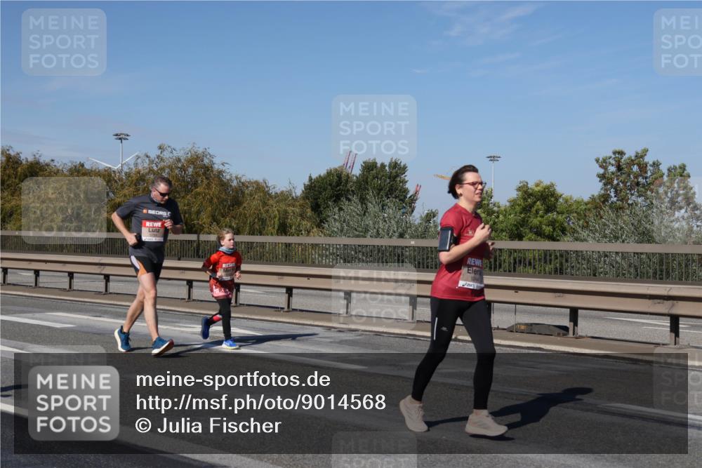 03.10.2025 - Köhlbrandbrückenlauf Julia Fischer http://msf.ph/oto/9014568 03.10.2025 13:10:12 Position 3  meine-sportfotos.de