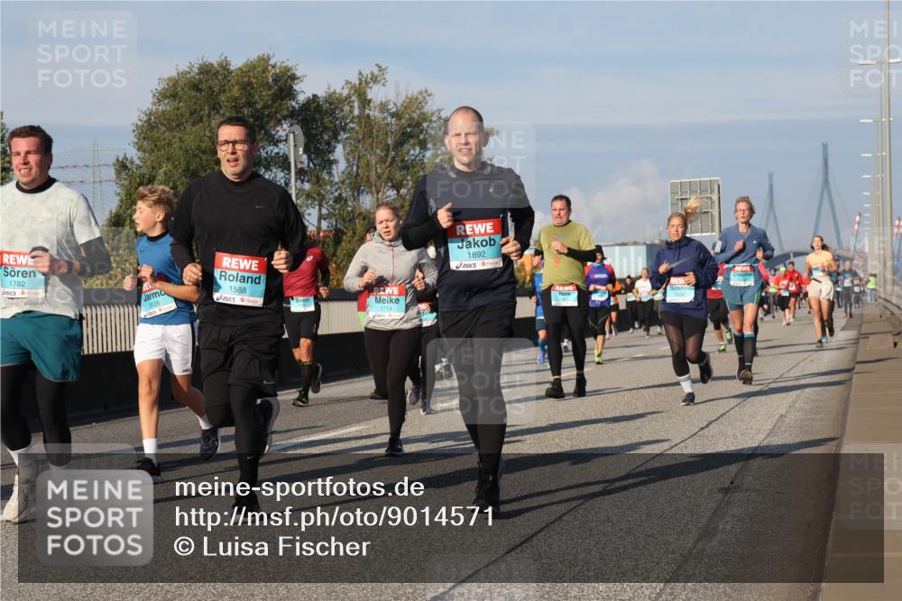 03.10.2025 - Köhlbrandbrückenlauf Luisa Fischer http://msf.ph/oto/9014571 03.10.2025 10:58:58 Position 3 1782, 3126, 1588, 1714, 1892 meine-sportfotos.de
