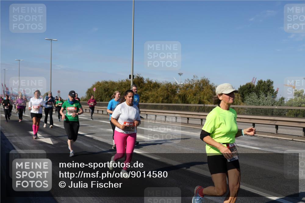 03.10.2025 - Köhlbrandbrückenlauf Julia Fischer http://msf.ph/oto/9014580 03.10.2025 13:10:14 Position 3 5165 meine-sportfotos.de