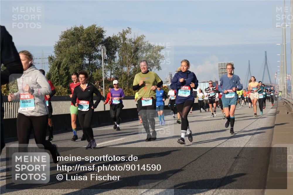 03.10.2025 - Köhlbrandbrückenlauf Luisa Fischer http://msf.ph/oto/9014590 03.10.2025 10:58:59 Position 3 1714, 2230 meine-sportfotos.de