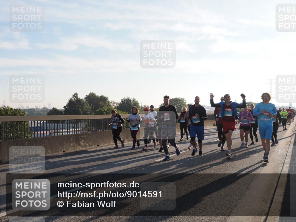 03.10.2025 - Köhlbrandbrückenlauf Fabian Wolf http://msf.ph/oto/9014591 03.10.2025 09:24:45 Position 3  meine-sportfotos.de