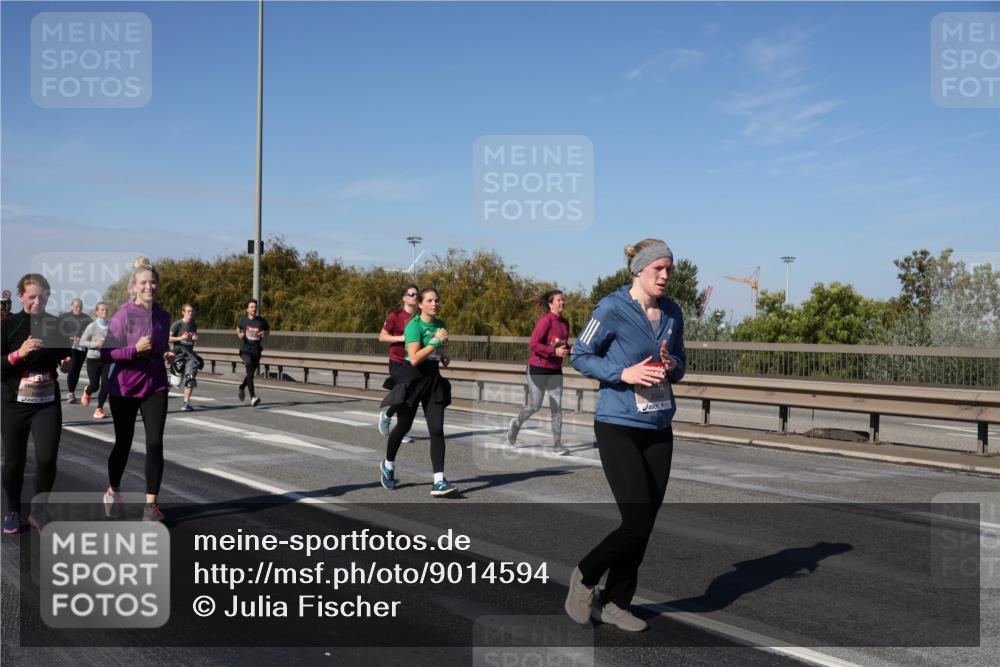 03.10.2025 - Köhlbrandbrückenlauf Julia Fischer http://msf.ph/oto/9014594 03.10.2025 13:10:20 Position 3  meine-sportfotos.de