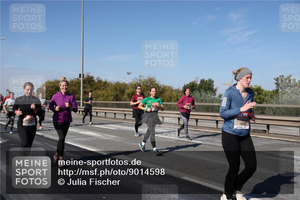 03.10.2025 - Köhlbrandbrückenlauf Julia Fischer http://msf.ph/oto/9014598 03.10.2025 13:10:21 Position 3  meine-sportfotos.de
