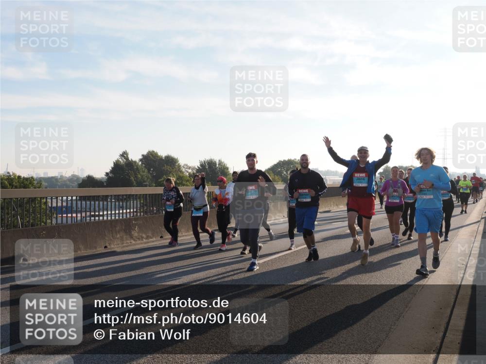 03.10.2025 - Köhlbrandbrückenlauf Fabian Wolf http://msf.ph/oto/9014604 03.10.2025 09:24:46 Position 3  meine-sportfotos.de