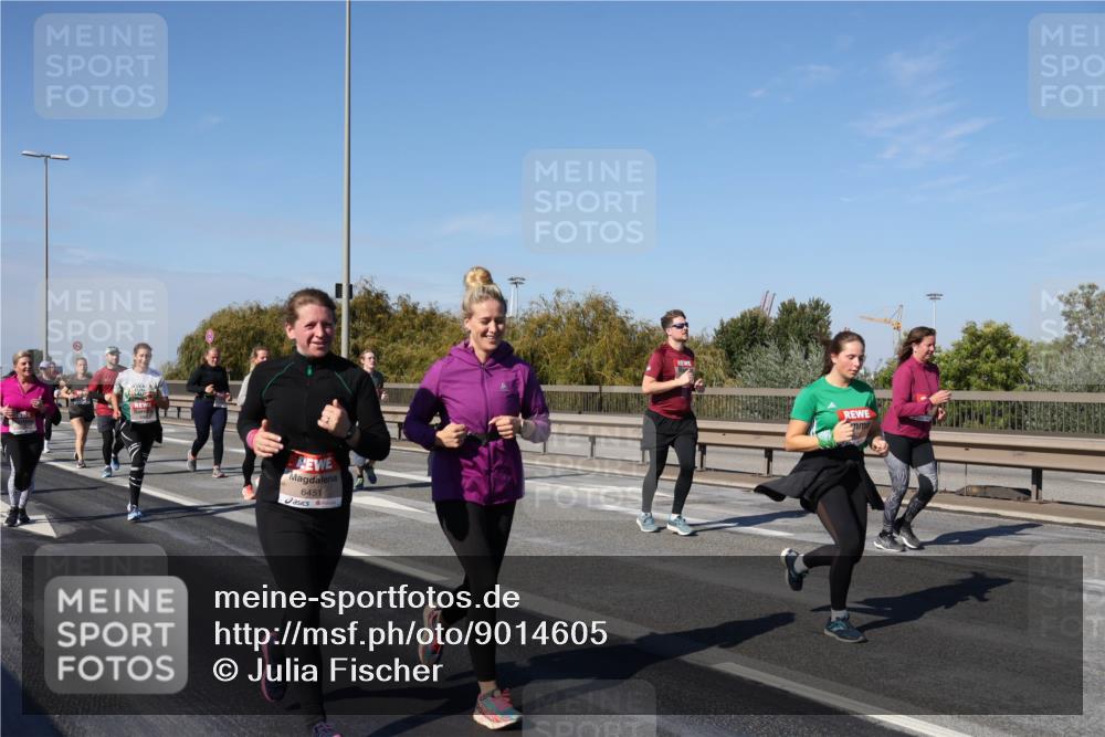 03.10.2025 - Köhlbrandbrückenlauf Julia Fischer http://msf.ph/oto/9014605 03.10.2025 13:10:21 Position 3 6451 meine-sportfotos.de