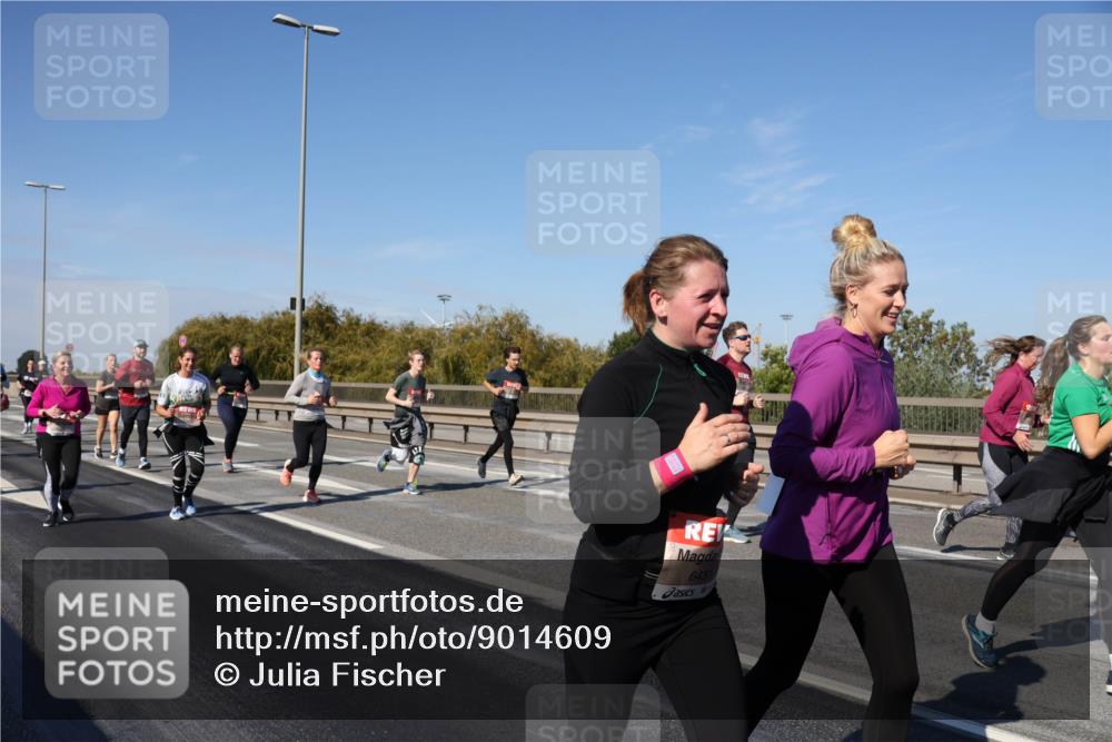 03.10.2025 - Köhlbrandbrückenlauf Julia Fischer http://msf.ph/oto/9014609 03.10.2025 13:10:22 Position 3 6451 meine-sportfotos.de