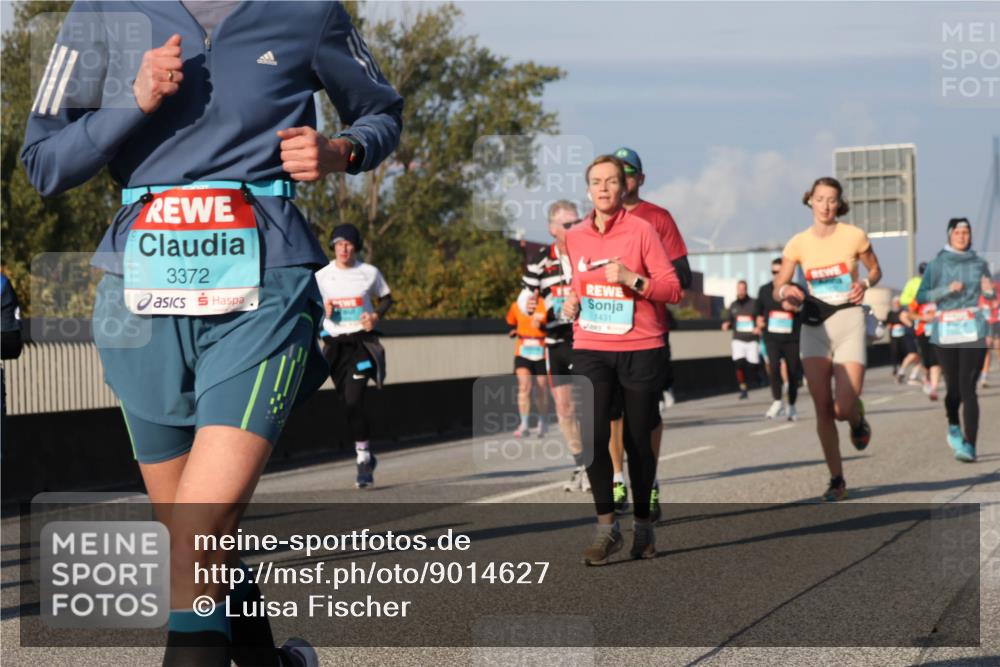 03.10.2025 - Köhlbrandbrückenlauf Luisa Fischer http://msf.ph/oto/9014627 03.10.2025 10:59:03 Position 3 3372, 1431 meine-sportfotos.de