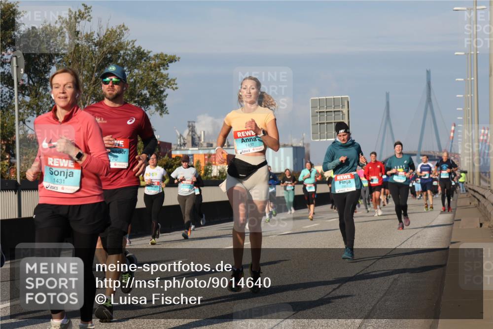 03.10.2025 - Köhlbrandbrückenlauf Luisa Fischer http://msf.ph/oto/9014640 03.10.2025 10:59:04 Position 3 1431, 770, 1437 meine-sportfotos.de