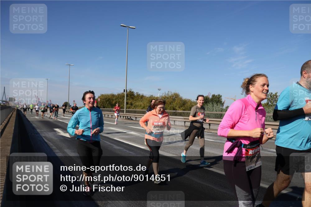 03.10.2025 - Köhlbrandbrückenlauf Julia Fischer http://msf.ph/oto/9014651 03.10.2025 13:10:30 Position 3 480, 595 meine-sportfotos.de