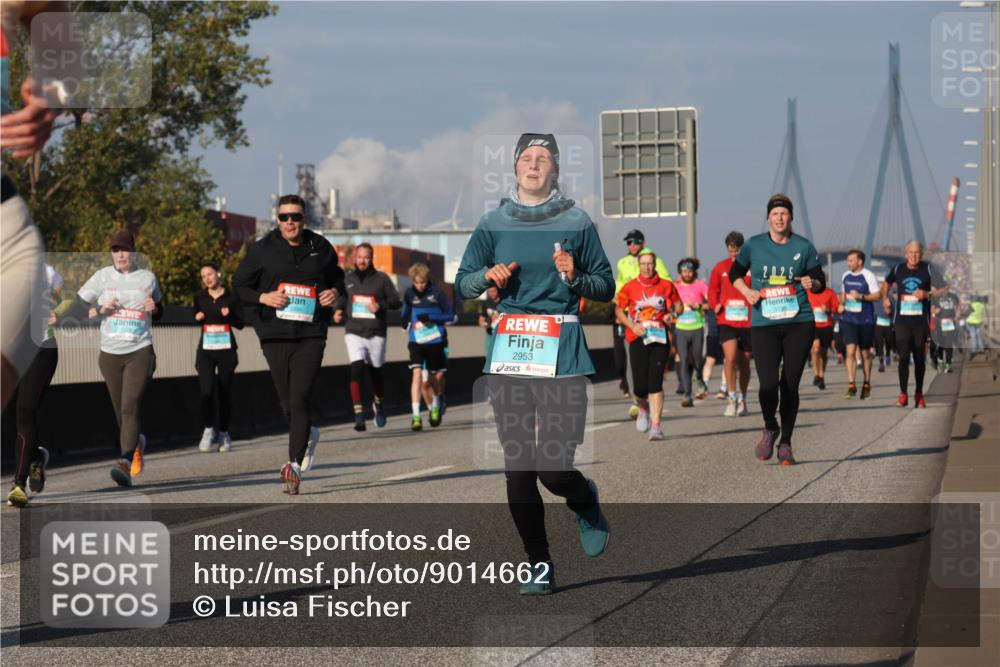 03.10.2025 - Köhlbrandbrückenlauf Luisa Fischer http://msf.ph/oto/9014662 03.10.2025 10:59:06 Position 3 361, 2953 meine-sportfotos.de