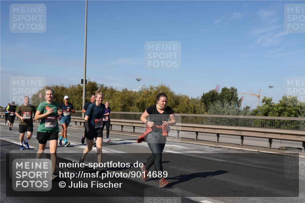 03.10.2025 - Köhlbrandbrückenlauf Julia Fischer http://msf.ph/oto/9014689 03.10.2025 13:10:39 Position 3  meine-sportfotos.de