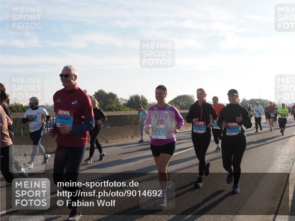 03.10.2025 - Köhlbrandbrückenlauf Fabian Wolf http://msf.ph/oto/9014692 03.10.2025 09:24:49 Position 3 1483, 2637, 2284, 2271 meine-sportfotos.de