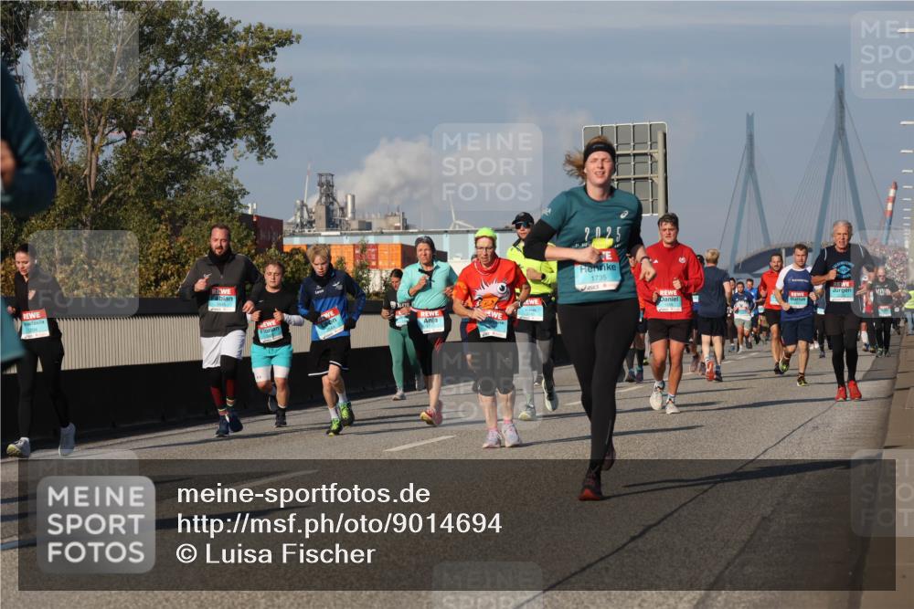 03.10.2025 - Köhlbrandbrückenlauf Luisa Fischer http://msf.ph/oto/9014694 03.10.2025 10:59:09 Position 3 1735 meine-sportfotos.de