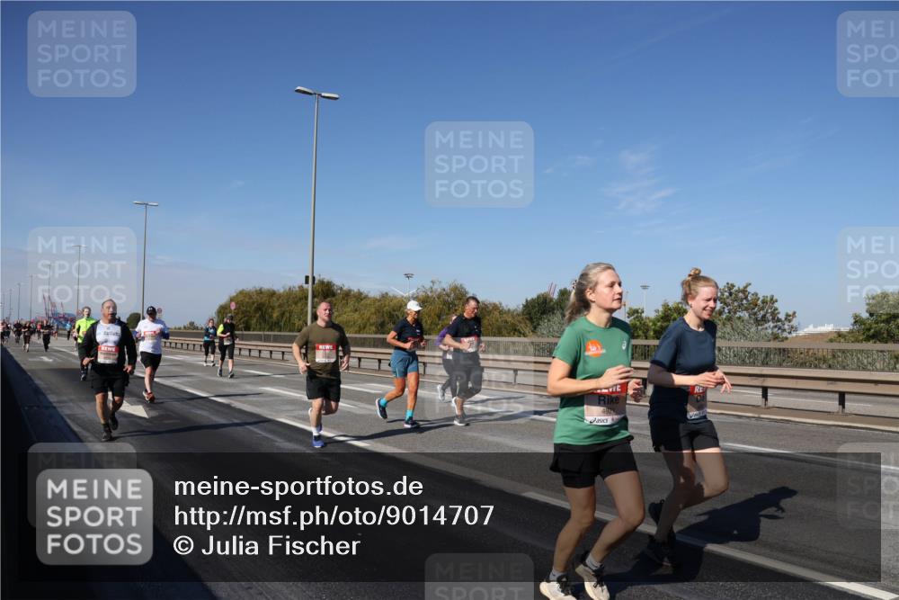 03.10.2025 - Köhlbrandbrückenlauf Julia Fischer http://msf.ph/oto/9014707 03.10.2025 13:10:41 Position 3 4921 meine-sportfotos.de