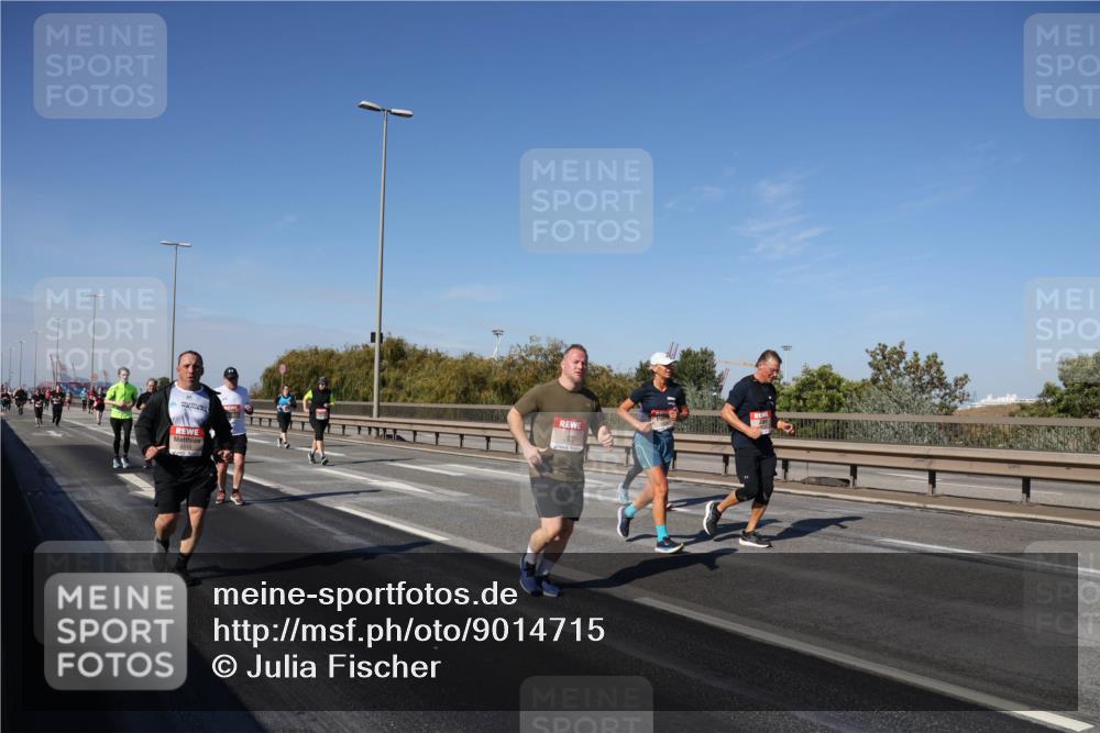 03.10.2025 - Köhlbrandbrückenlauf Julia Fischer http://msf.ph/oto/9014715 03.10.2025 13:10:42 Position 3  meine-sportfotos.de