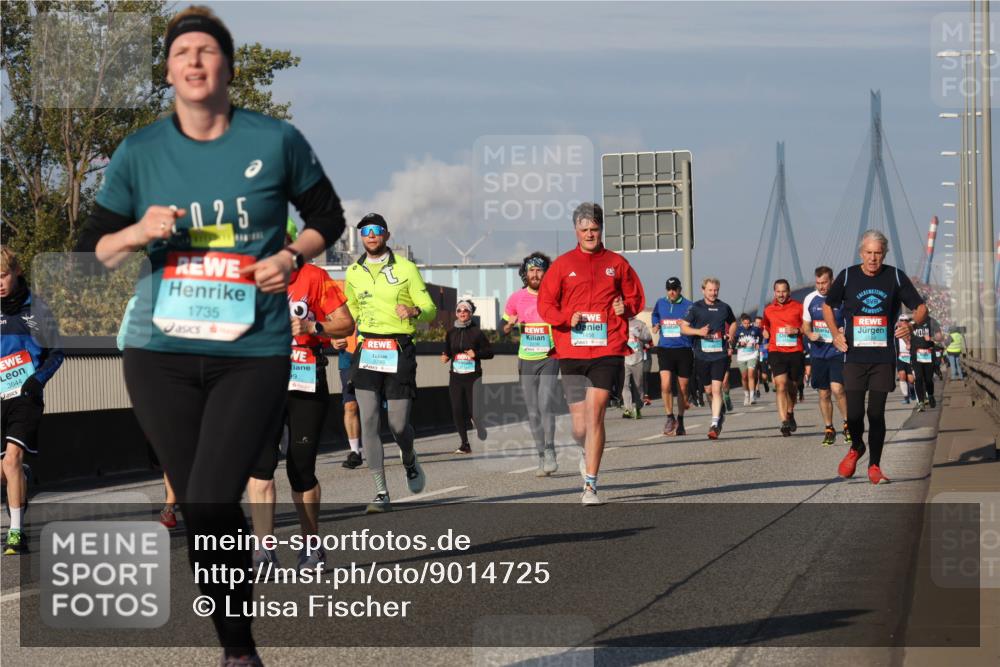 03.10.2025 - Köhlbrandbrückenlauf Luisa Fischer http://msf.ph/oto/9014725 03.10.2025 10:59:12 Position 3 3644, 7025, 1735 meine-sportfotos.de