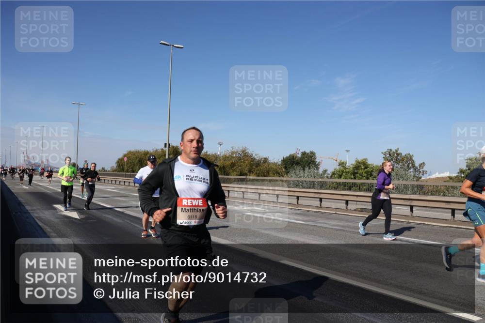 03.10.2025 - Köhlbrandbrückenlauf Julia Fischer http://msf.ph/oto/9014732 03.10.2025 13:10:43 Position 3 6118 meine-sportfotos.de