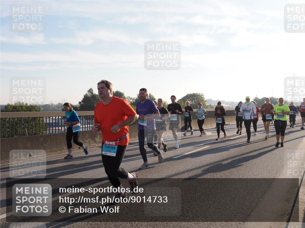 03.10.2025 - Köhlbrandbrückenlauf Fabian Wolf http://msf.ph/oto/9014733 03.10.2025 09:24:51 Position 3 2163 meine-sportfotos.de