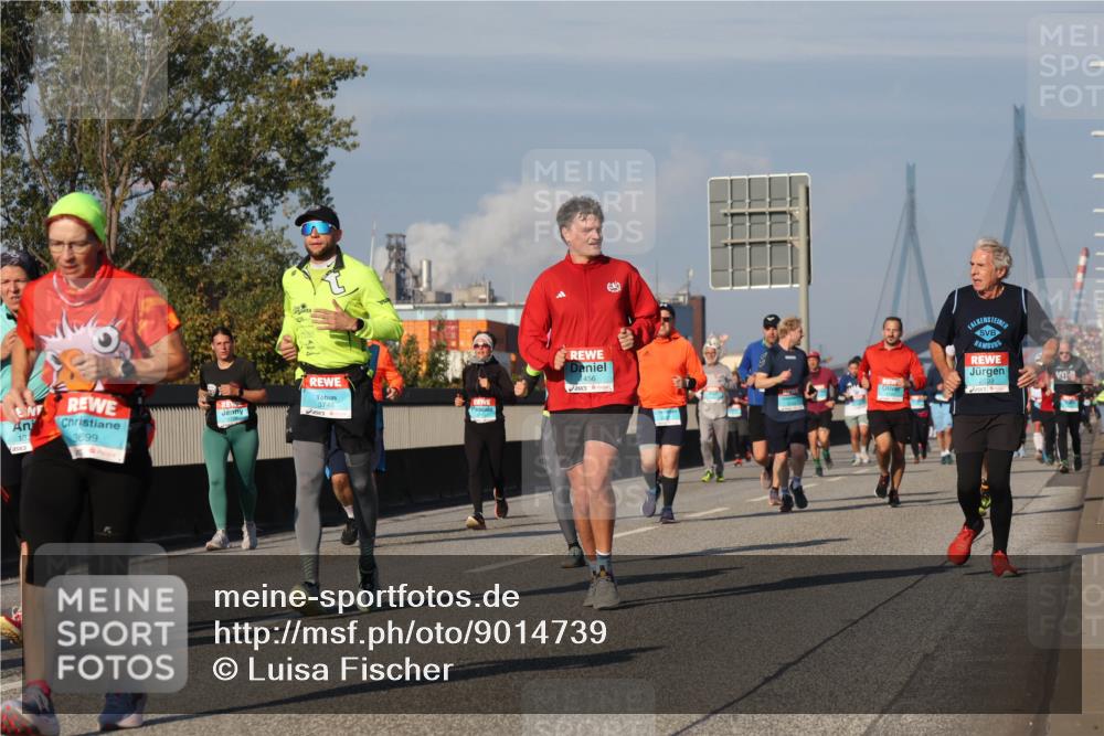 03.10.2025 - Köhlbrandbrückenlauf Luisa Fischer http://msf.ph/oto/9014739 03.10.2025 10:59:14 Position 3 133, 3699, 3748, 1456, 2699 meine-sportfotos.de