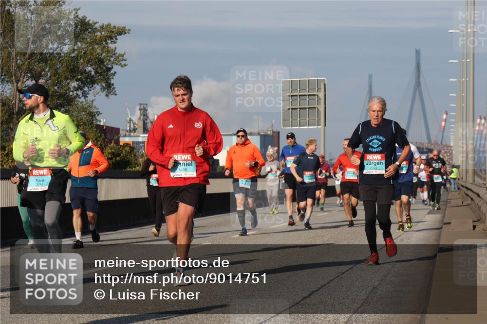03.10.2025 - Köhlbrandbrückenlauf Luisa Fischer http://msf.ph/oto/9014751 03.10.2025 10:59:15 Position 3 3748, 1456, 2699 meine-sportfotos.de