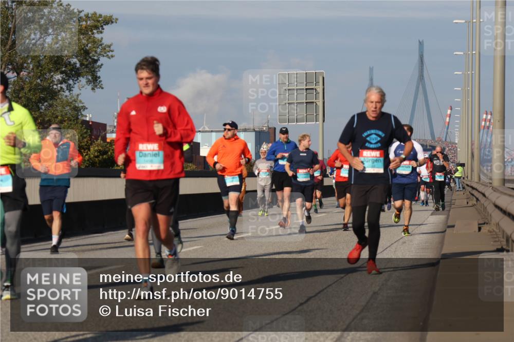 03.10.2025 - Köhlbrandbrückenlauf Luisa Fischer http://msf.ph/oto/9014755 03.10.2025 10:59:15 Position 3 1406 meine-sportfotos.de