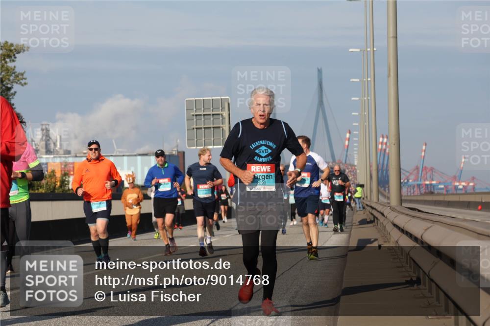03.10.2025 - Köhlbrandbrückenlauf Luisa Fischer http://msf.ph/oto/9014768 03.10.2025 10:59:16 Position 3 2699 meine-sportfotos.de