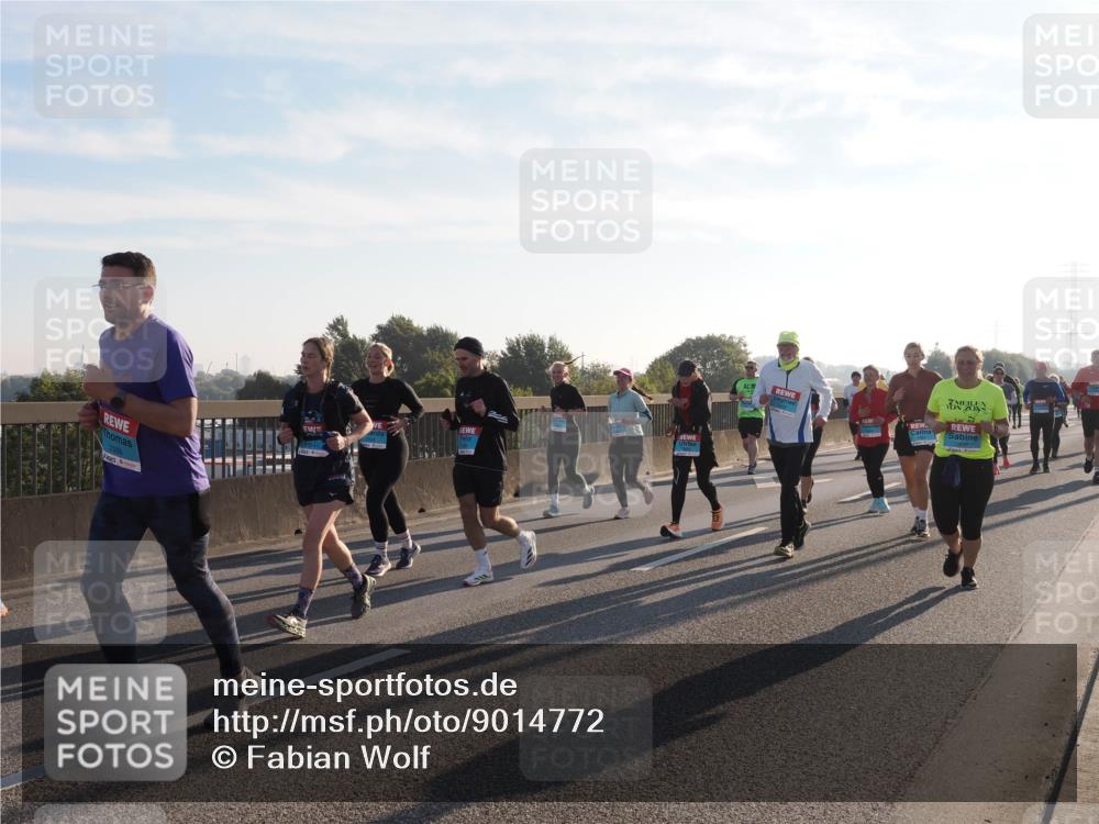 03.10.2025 - Köhlbrandbrückenlauf Fabian Wolf http://msf.ph/oto/9014772 03.10.2025 09:24:52 Position 3  meine-sportfotos.de