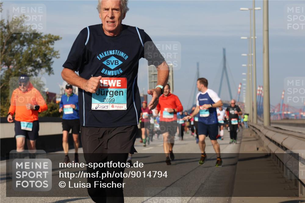 03.10.2025 - Köhlbrandbrückenlauf Luisa Fischer http://msf.ph/oto/9014794 03.10.2025 10:59:19 Position 3 2699 meine-sportfotos.de