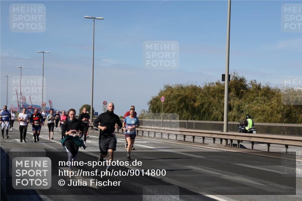 03.10.2025 - Köhlbrandbrückenlauf Julia Fischer http://msf.ph/oto/9014800 03.10.2025 13:10:59 Position 3  meine-sportfotos.de