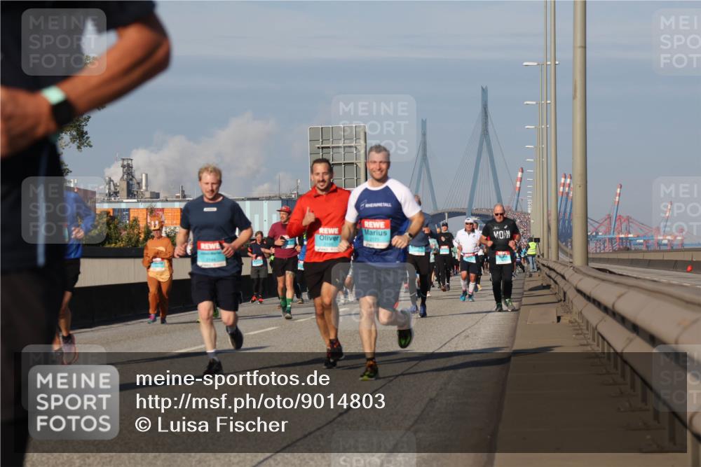 03.10.2025 - Köhlbrandbrückenlauf Luisa Fischer http://msf.ph/oto/9014803 03.10.2025 10:59:20 Position 3 2171 meine-sportfotos.de