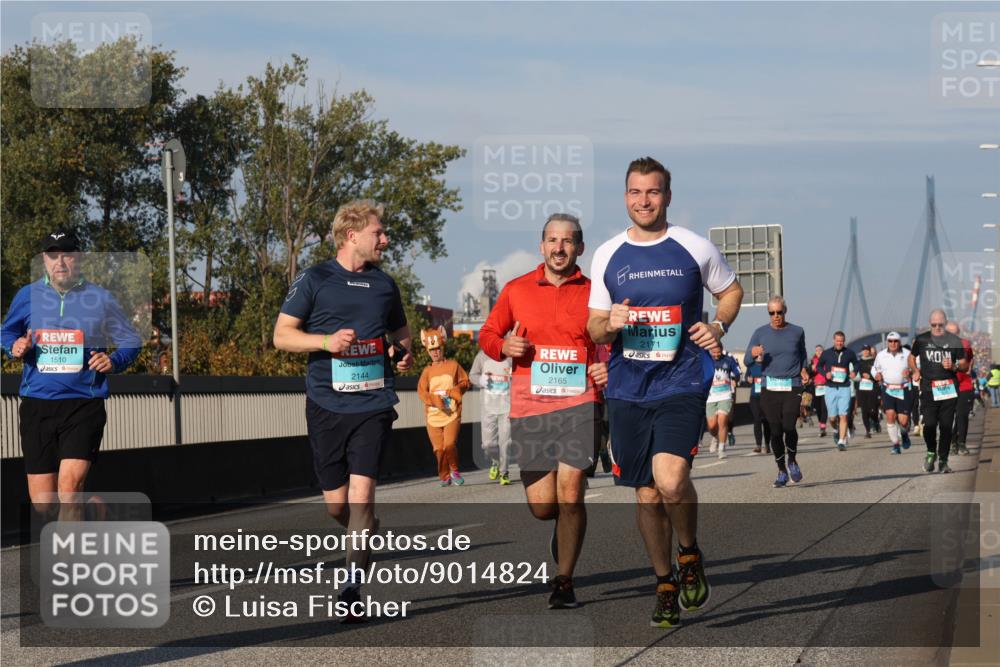 03.10.2025 - Köhlbrandbrückenlauf Luisa Fischer http://msf.ph/oto/9014824 03.10.2025 10:59:22 Position 3 1510, 2144, 2165, 2171 meine-sportfotos.de