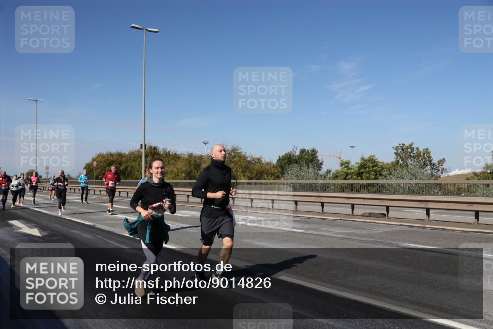 03.10.2025 - Köhlbrandbrückenlauf Julia Fischer http://msf.ph/oto/9014826 03.10.2025 13:11:02 Position 3  meine-sportfotos.de