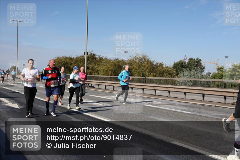 03.10.2025 - Köhlbrandbrückenlauf Julia Fischer http://msf.ph/oto/9014837 03.10.2025 13:11:08 Position 3  meine-sportfotos.de