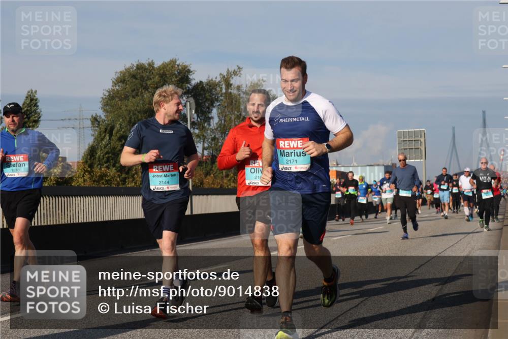 03.10.2025 - Köhlbrandbrückenlauf Luisa Fischer http://msf.ph/oto/9014838 03.10.2025 10:59:24 Position 3 1510, 2144, 216, 2171 meine-sportfotos.de
