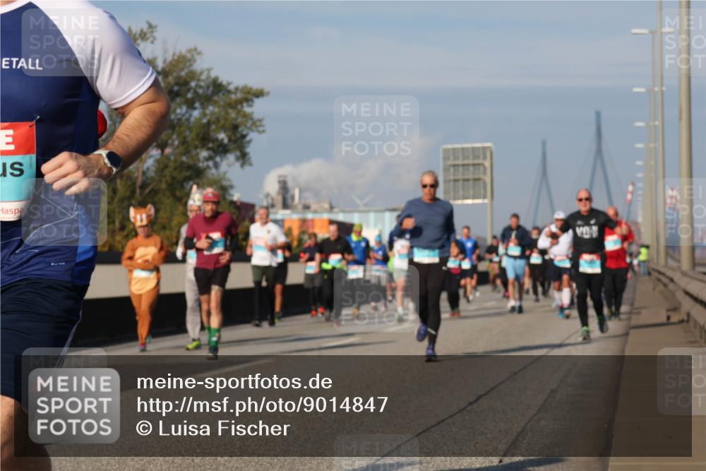 03.10.2025 - Köhlbrandbrückenlauf Luisa Fischer http://msf.ph/oto/9014847 03.10.2025 10:59:25 Position 3  meine-sportfotos.de