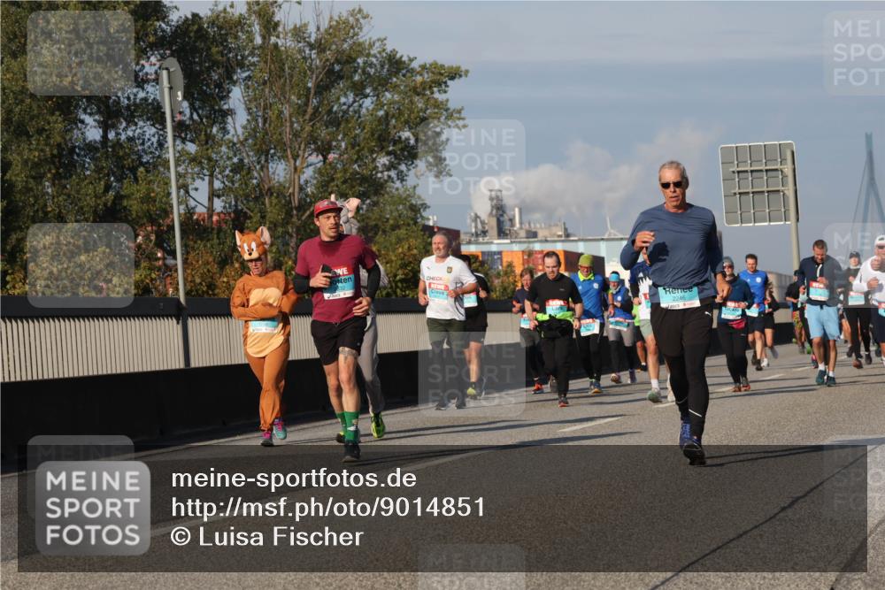 03.10.2025 - Köhlbrandbrückenlauf Luisa Fischer http://msf.ph/oto/9014851 03.10.2025 10:59:25 Position 3 2246 meine-sportfotos.de