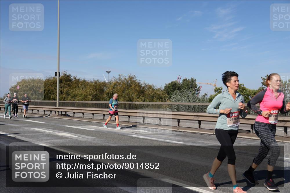 03.10.2025 - Köhlbrandbrückenlauf Julia Fischer http://msf.ph/oto/9014852 03.10.2025 13:11:11 Position 3  meine-sportfotos.de