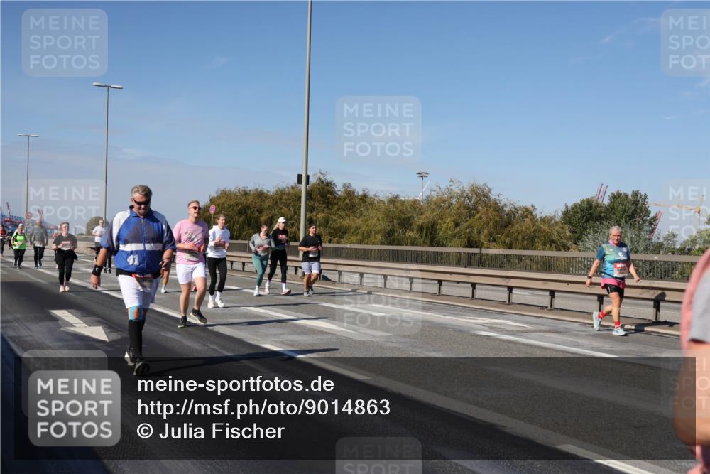 03.10.2025 - Köhlbrandbrückenlauf Julia Fischer http://msf.ph/oto/9014863 03.10.2025 13:11:14 Position 3  meine-sportfotos.de