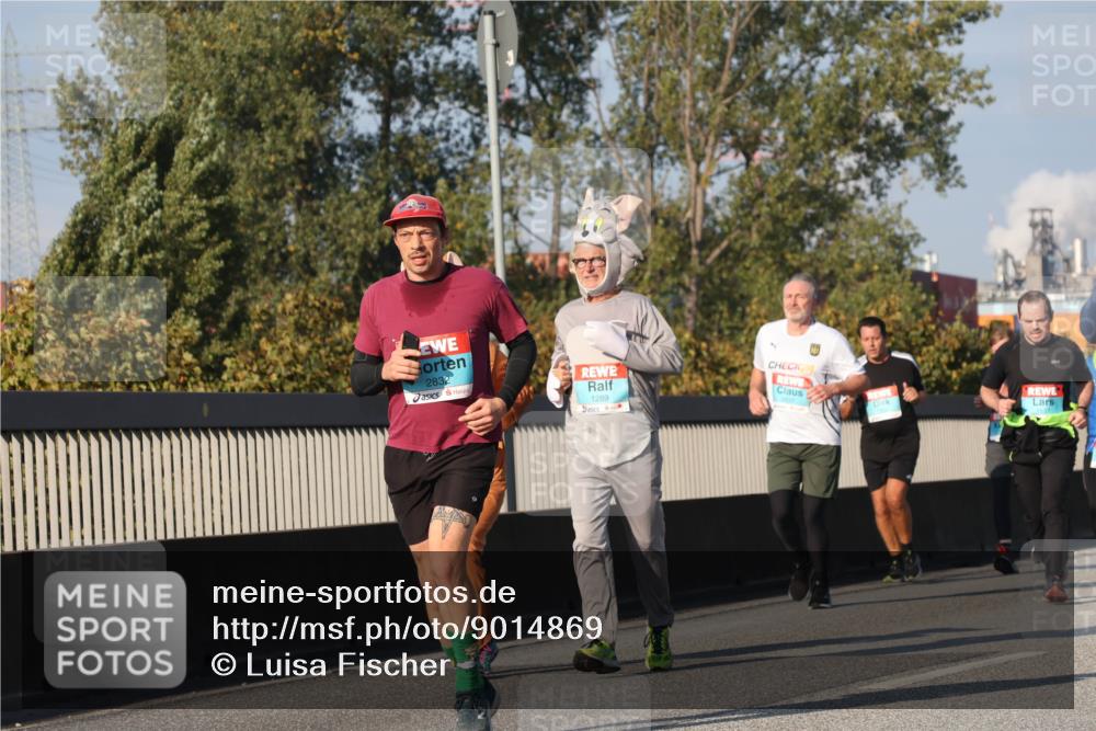 03.10.2025 - Köhlbrandbrückenlauf Luisa Fischer http://msf.ph/oto/9014869 03.10.2025 10:59:27 Position 3 2832, 1289, 24 meine-sportfotos.de
