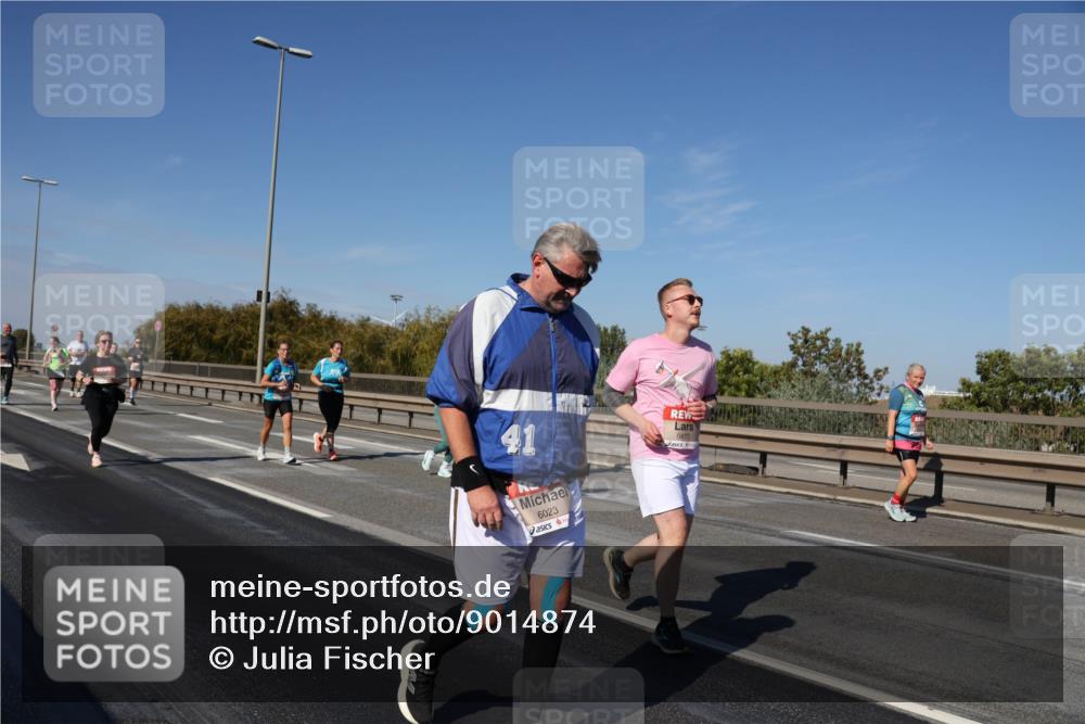 03.10.2025 - Köhlbrandbrückenlauf Julia Fischer http://msf.ph/oto/9014874 03.10.2025 13:11:18 Position 3 41, 6023, 5877 meine-sportfotos.de