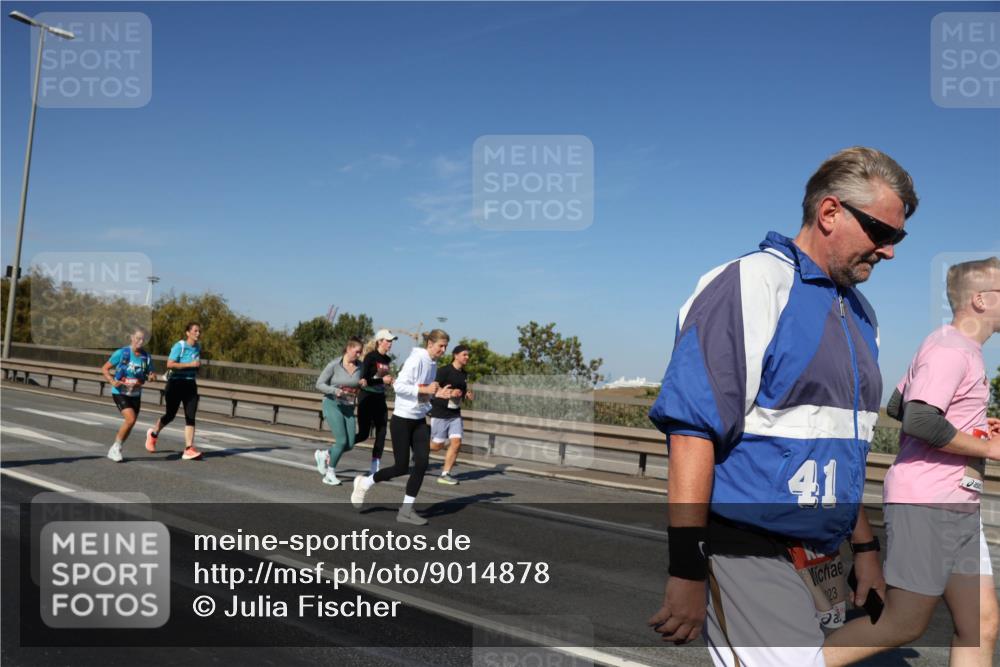 03.10.2025 - Köhlbrandbrückenlauf Julia Fischer http://msf.ph/oto/9014878 03.10.2025 13:11:19 Position 3 41, 23 meine-sportfotos.de