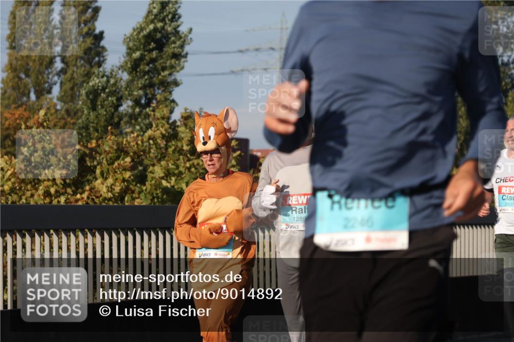 03.10.2025 - Köhlbrandbrückenlauf Luisa Fischer http://msf.ph/oto/9014892 03.10.2025 10:59:29 Position 3 1289, 2246, 2837 meine-sportfotos.de