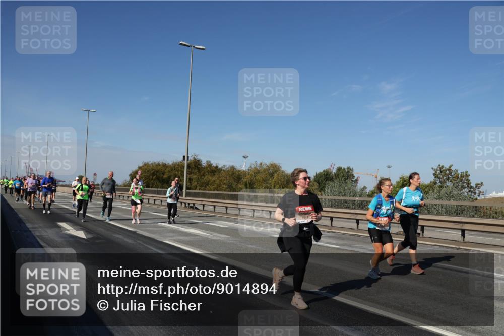 03.10.2025 - Köhlbrandbrückenlauf Julia Fischer http://msf.ph/oto/9014894 03.10.2025 13:11:21 Position 3 5615 meine-sportfotos.de