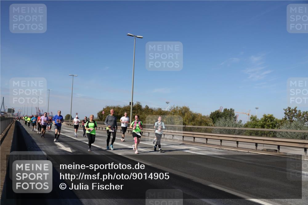 03.10.2025 - Köhlbrandbrückenlauf Julia Fischer http://msf.ph/oto/9014905 03.10.2025 13:11:22 Position 3  meine-sportfotos.de