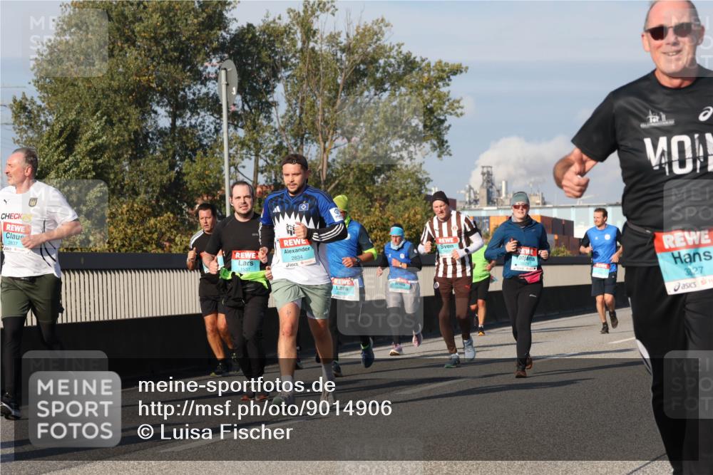 03.10.2025 - Köhlbrandbrückenlauf Luisa Fischer http://msf.ph/oto/9014906 03.10.2025 10:59:30 Position 3 24, 2837, 2834, 1537, 2079, 327 meine-sportfotos.de