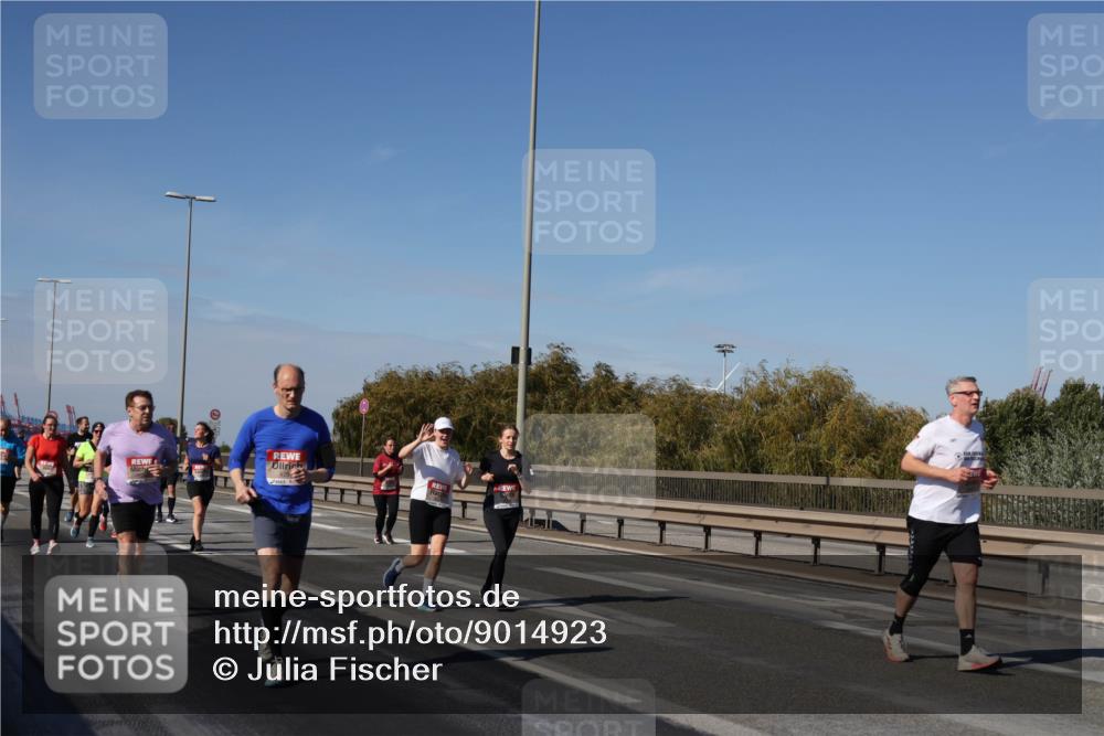 03.10.2025 - Köhlbrandbrückenlauf Julia Fischer http://msf.ph/oto/9014923 03.10.2025 13:11:26 Position 3  meine-sportfotos.de